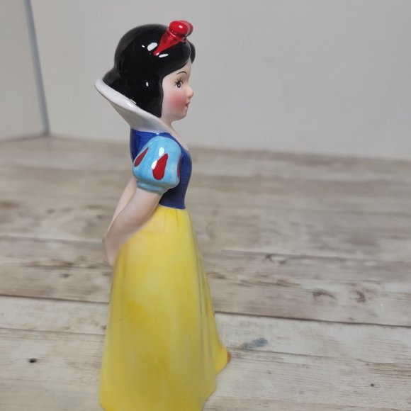 Walt Disney Figure Snow White & 65th Anniversary Bashful 2002 Enesco - Picture 12 of 13